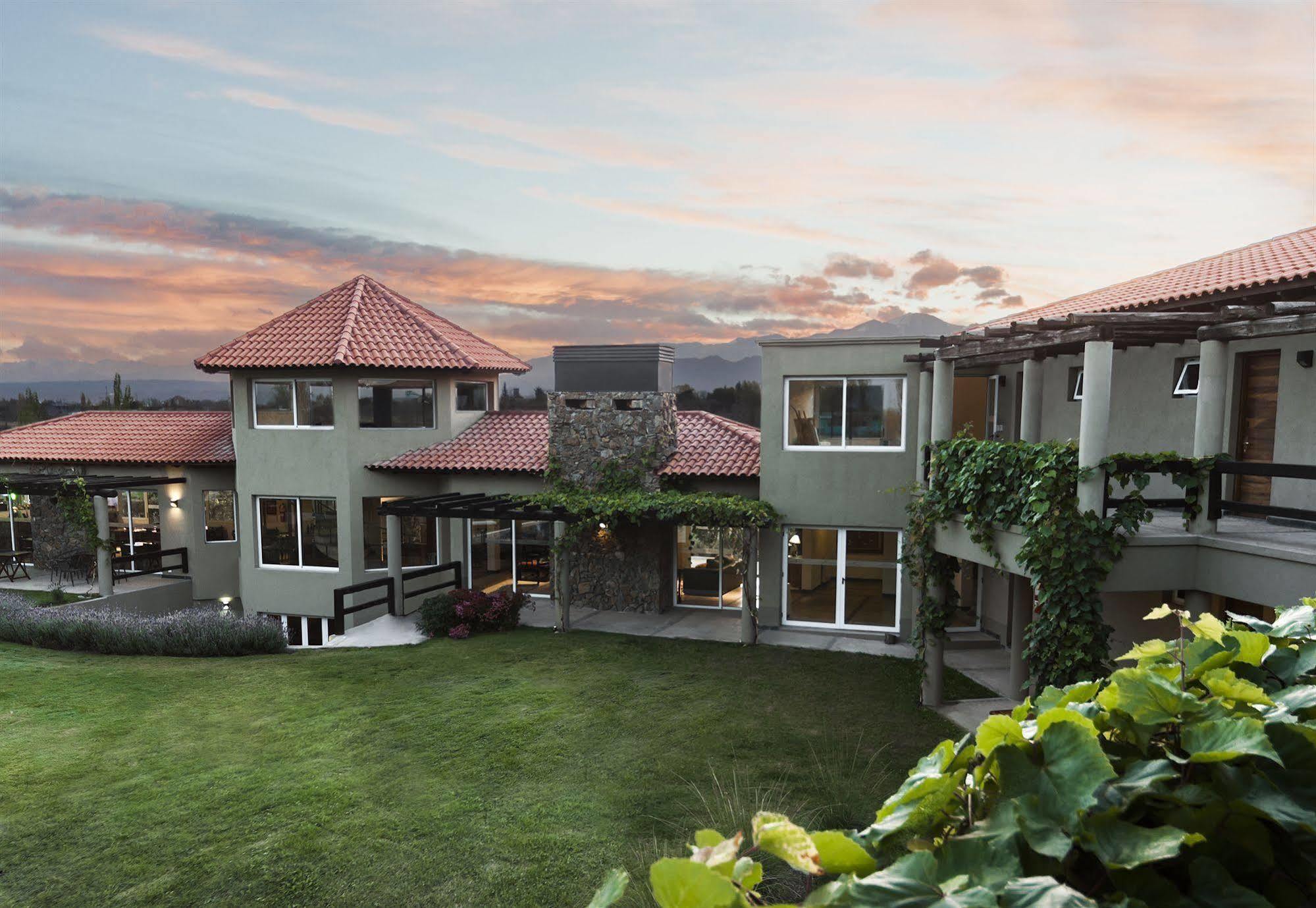 Villa Mansa (Adults Only) Лухан-де-Куйо Экстерьер фото